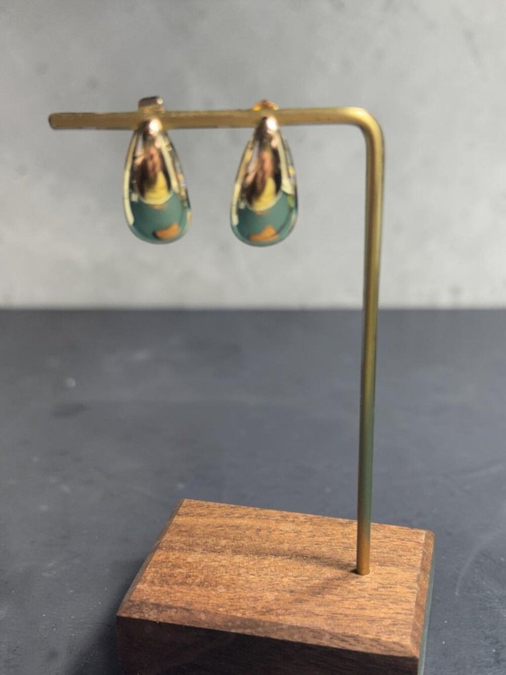 Gold-Tone Teardrop Clip-On Earrings With Ribbed Detail